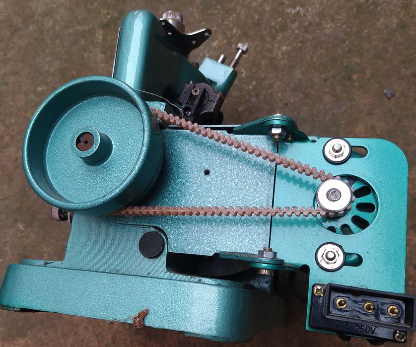 Оверлок GN1-2D на відновлення або деталі