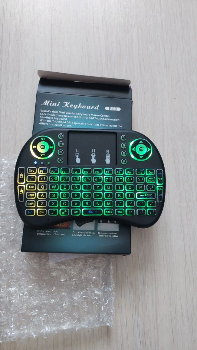 Mini bezprzewodowa klawiatura, bluetooth, podświetlana, RGB, bateria