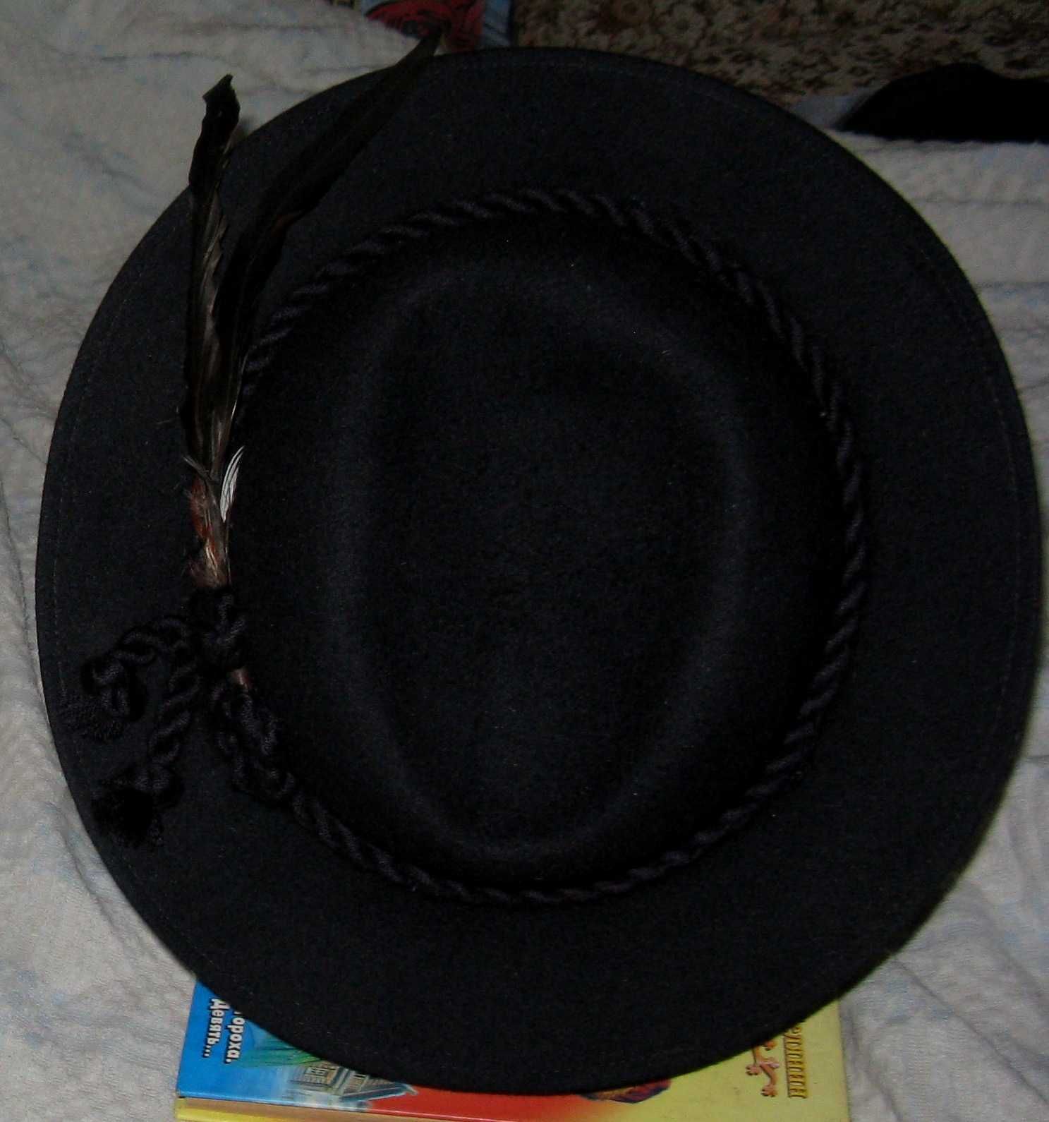 Охотничья шляпа мужская в коллекцию украшена пером 57 р фетр Германия