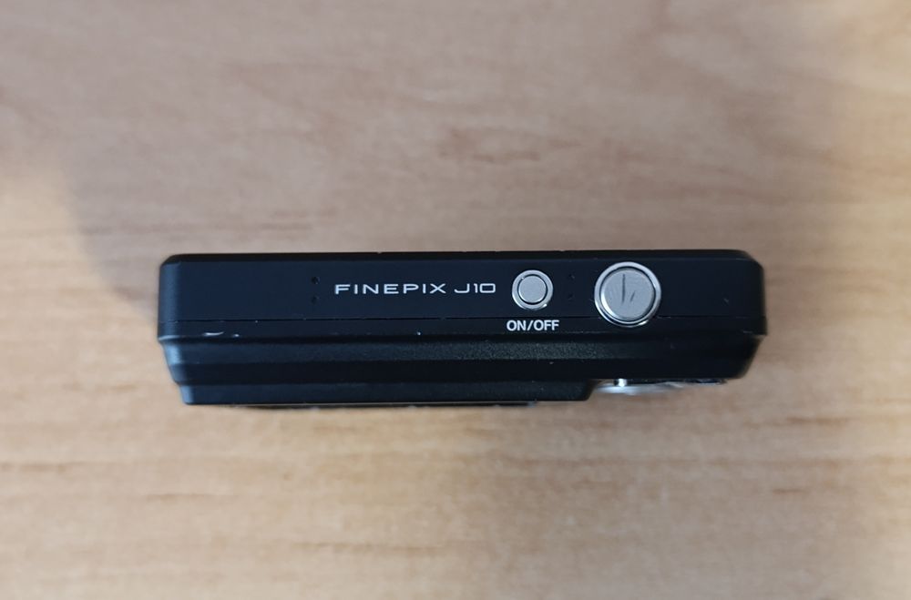 Продам цифровий фотоапарат Fujifilm