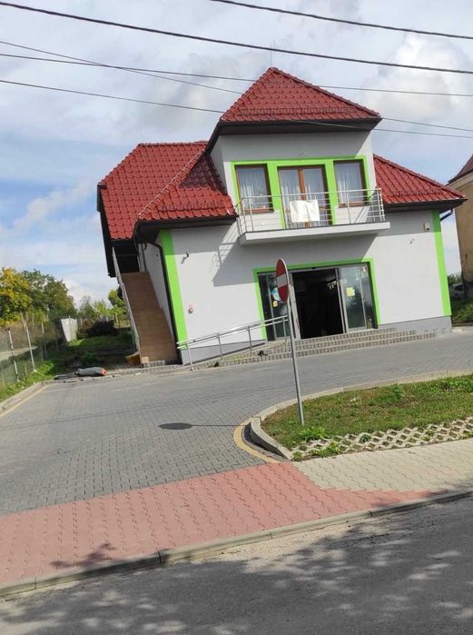 Lokal handlowo-usługowy, Iwaniska