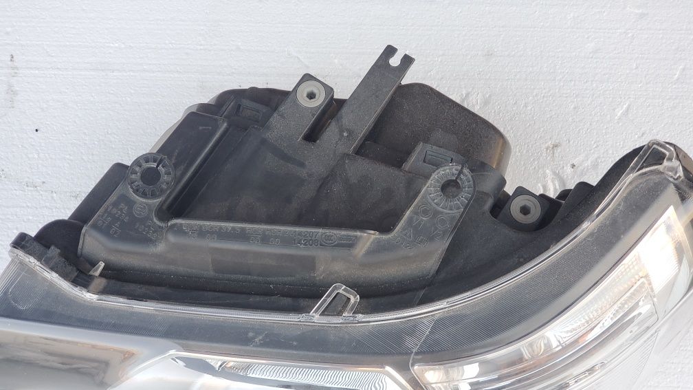 Фара ліва Land Rover Freelander II. L359. 2007-2014р.  Оригінал б.у.