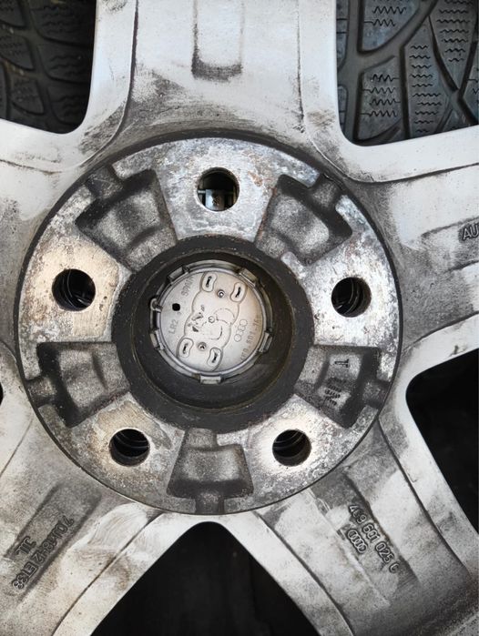 kola zimowe Audi 18” jak nowe ET38 7Jx18