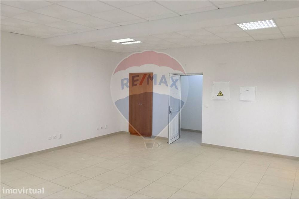 Escritório no centro de Penacova