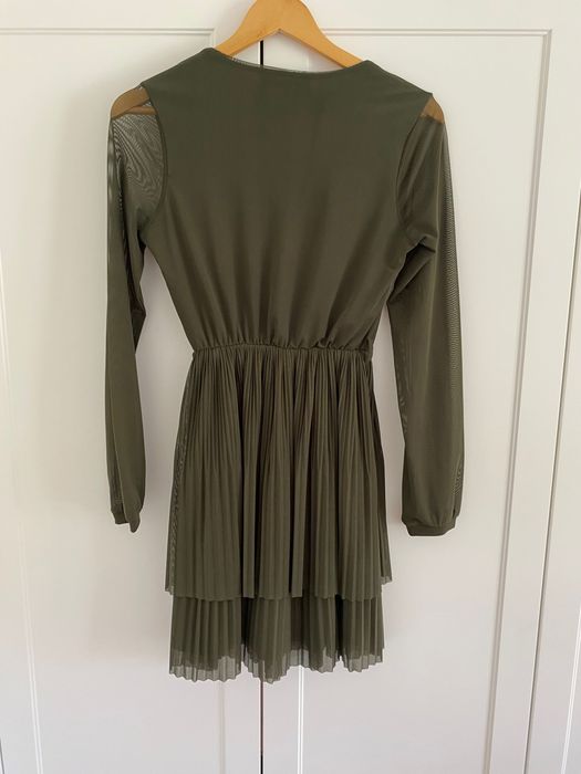 Sukienka z długim rękawem