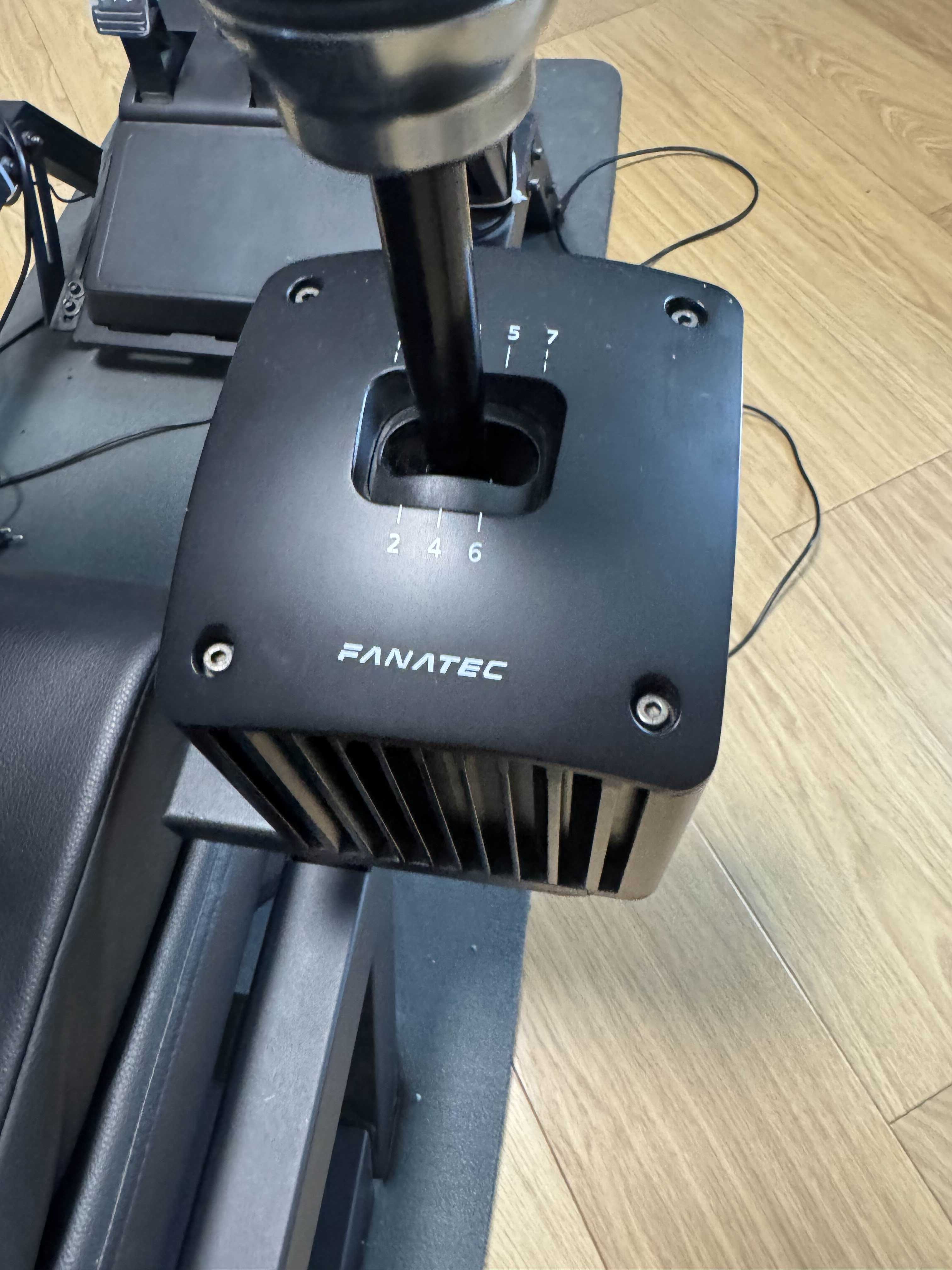 Zestaw simracing thrustmaster t300 ferrarri integral fanatec shifter