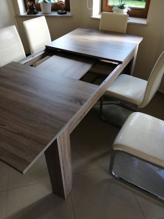 Komplet mebli do salonu lub jadalni AGATA MEBLE