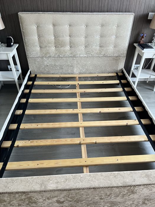 Cama 160x200cm - Bege - Veludo