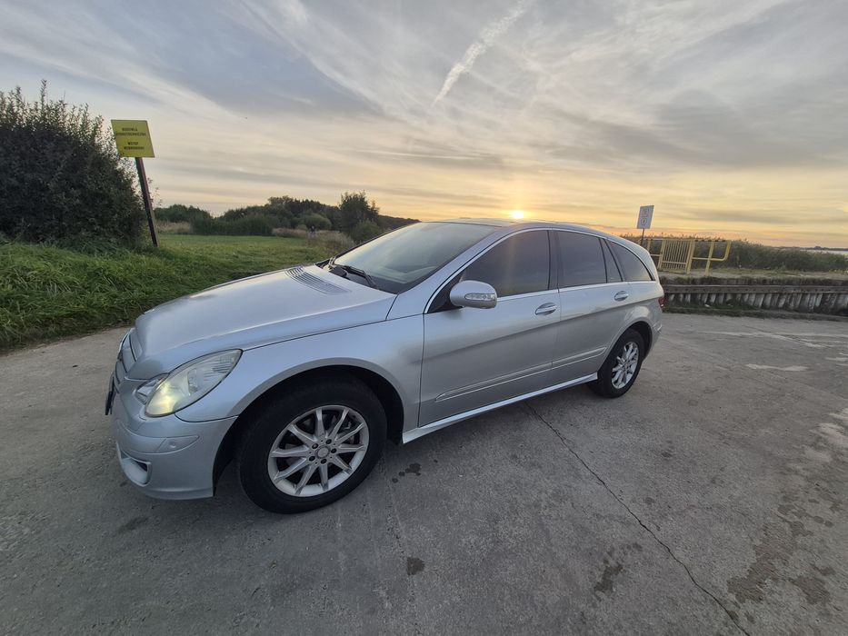 Mercedes R - klasa 320cdi V6 klimatyzacja monitory 6 miejsc 4matic