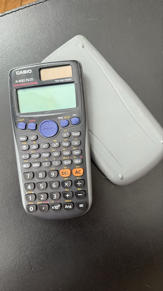 Kalkulator CASIO fx-85ES PLUS