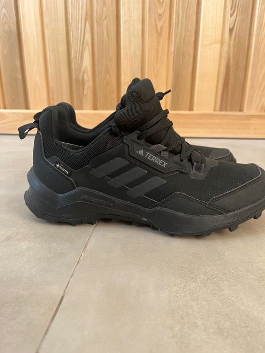 Зимові кросівки Adidas