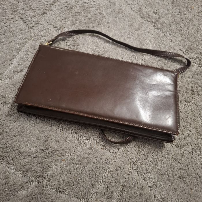 Mala de sra vintage em pele castanha