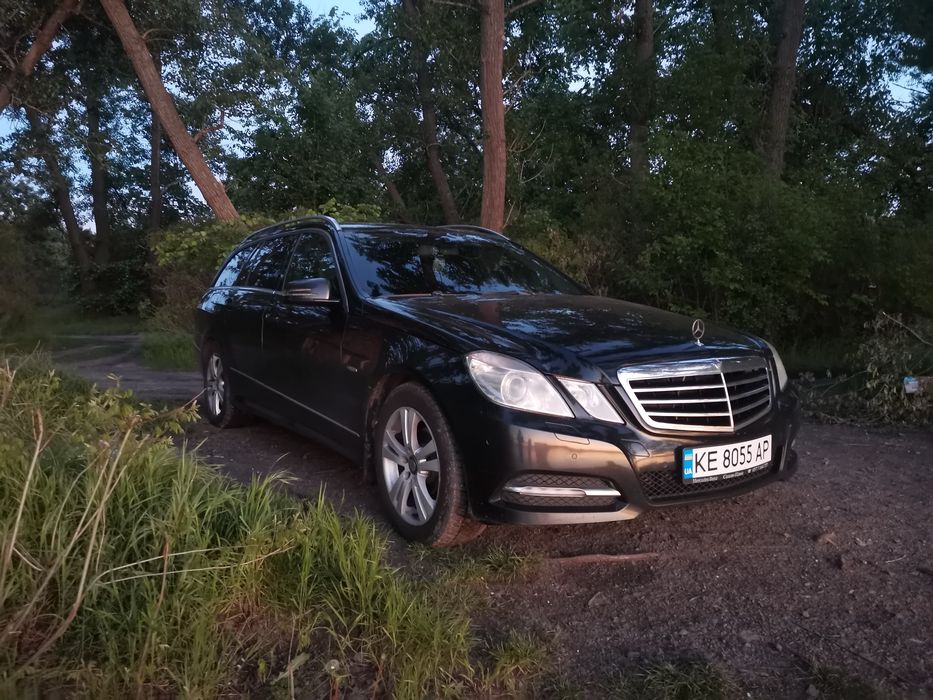 Продам Mercedes E200 W212