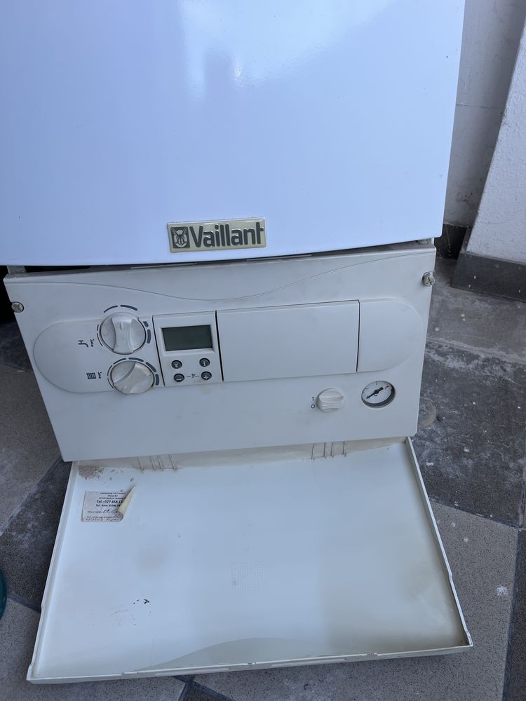 Sprzedam kocioł gazowy Vaillant VUW 240/2-5 R3 – sprawny, 24 kW