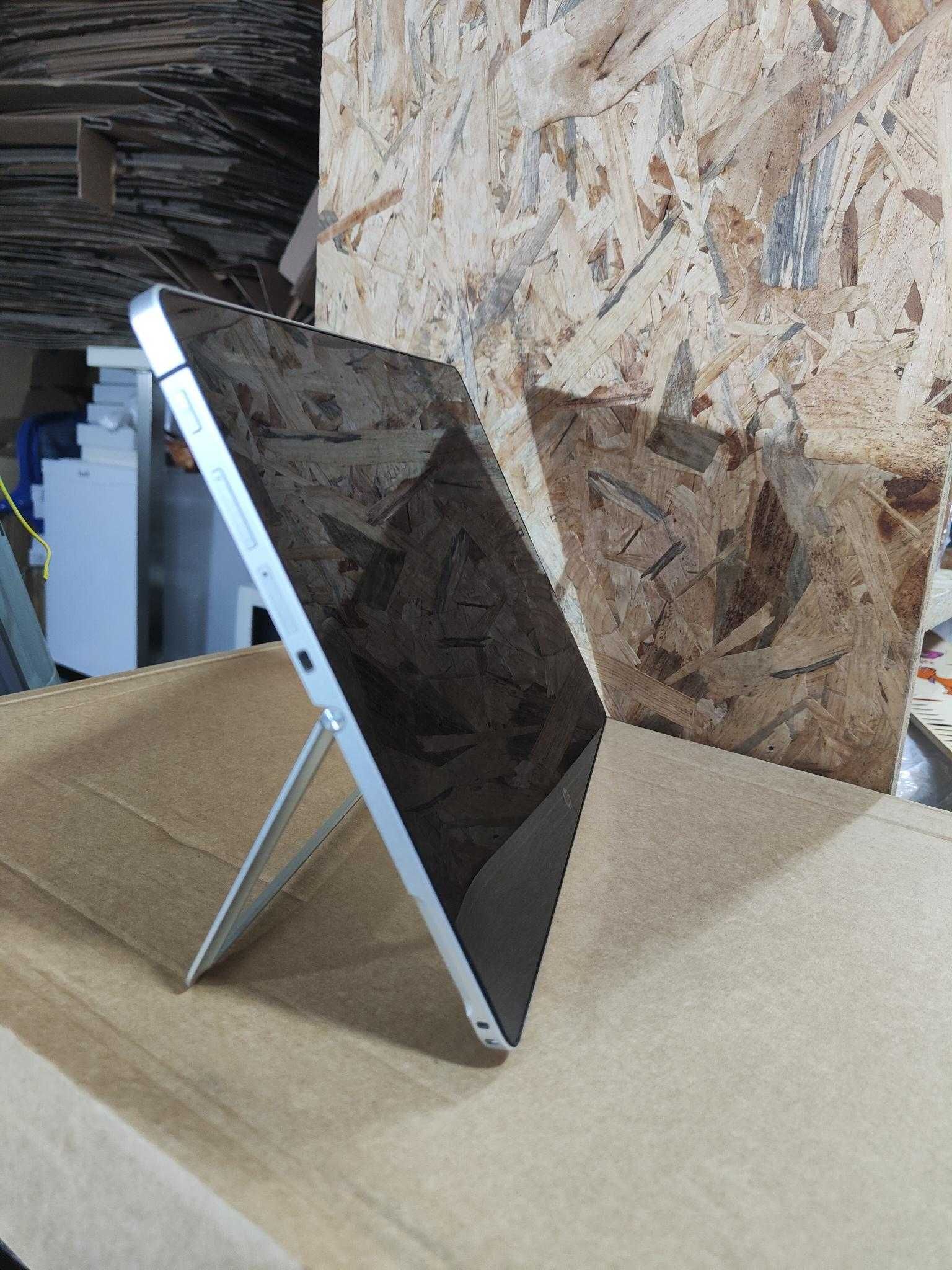 Portátil HP Elite X2 1012 G1, m7-6Y75 - Recondicionado