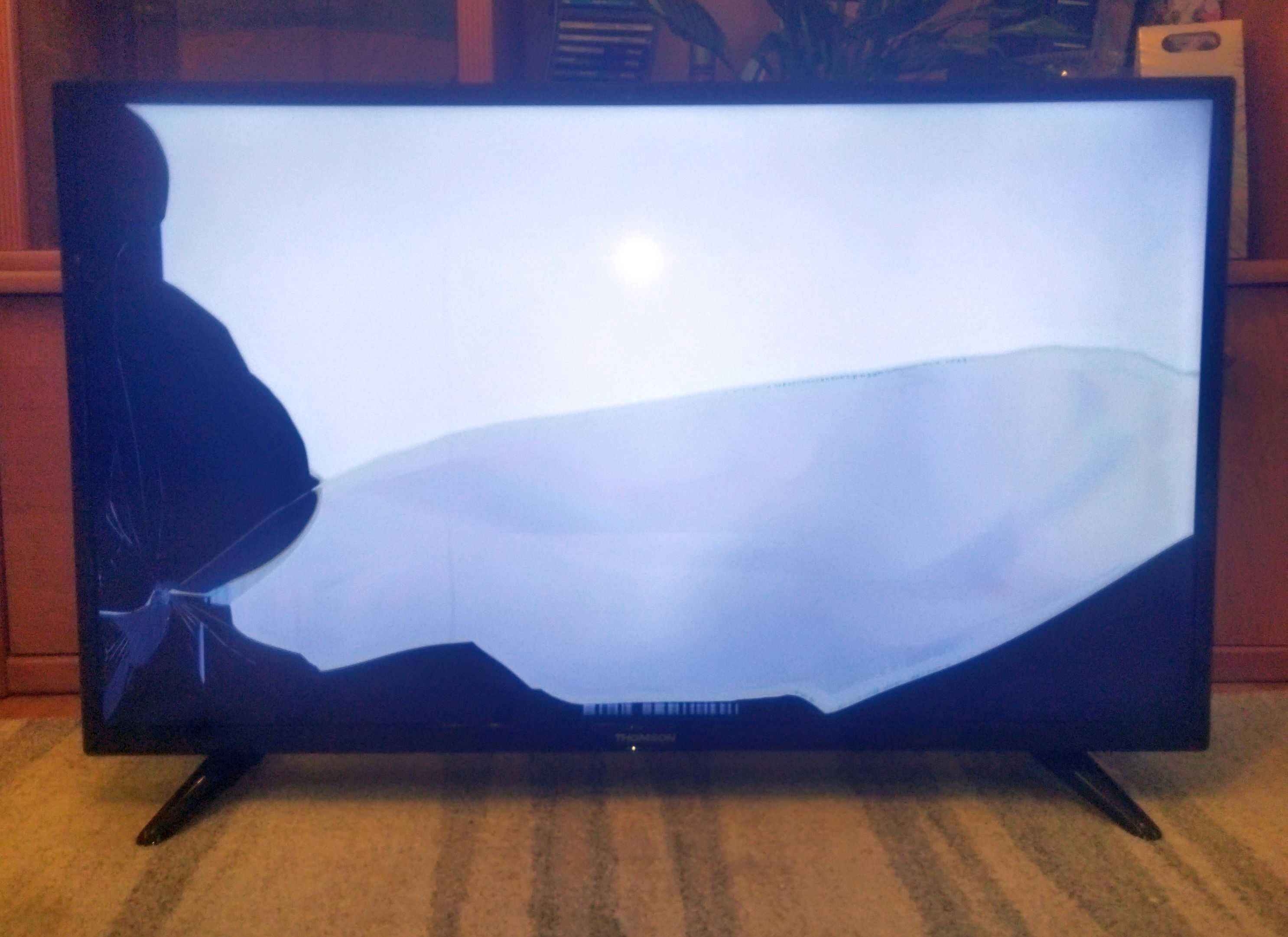 Na części - TV Thomson 40FS3013 40 cali FHD
