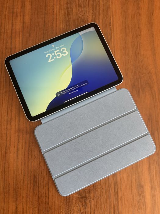 iPad Mini 128GB Novo + Capa Azul – Pronto a usar.