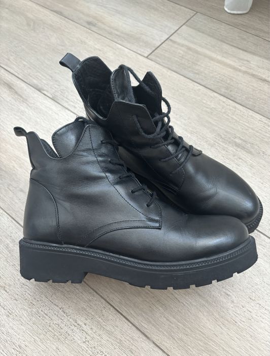 Жіночі шкіряні демісезонні чоботи 38 розмір