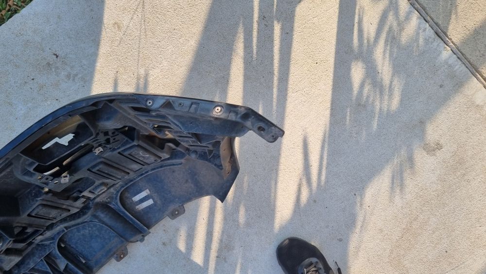 Передній бампер Mercedes ML w164 дорест