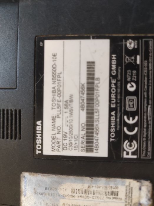 Netbook TOSHIBA to NB550D
