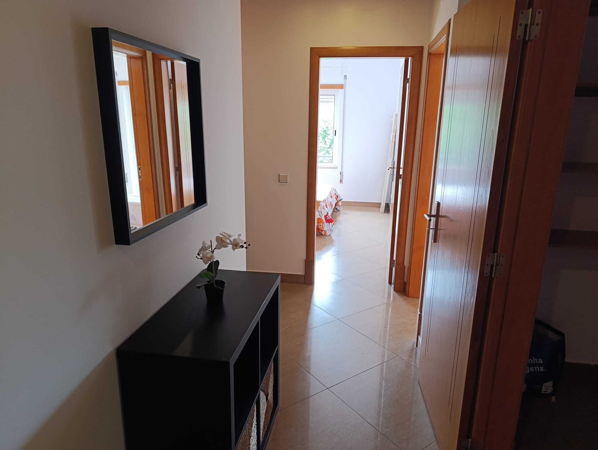 Apartamento p/ férias T3 + Terraço e BBQ + Lugar de garagem