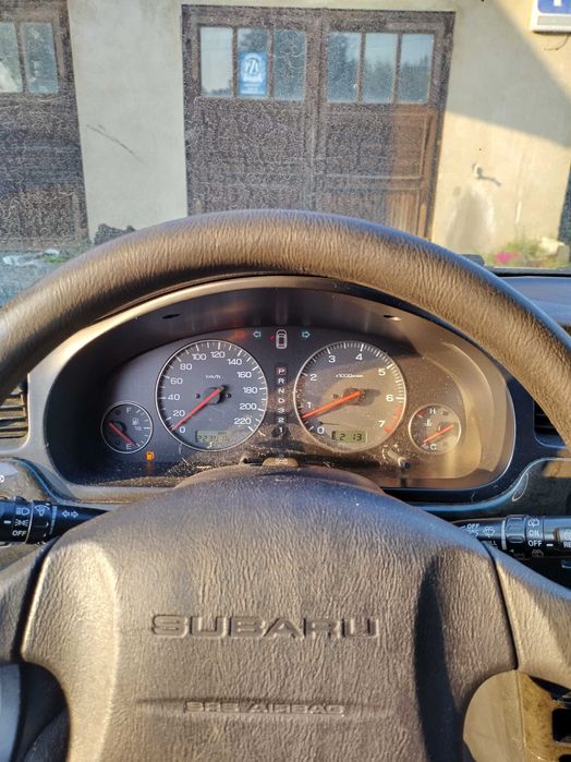 Subaru Legacy III 2.0B automat kombi na części