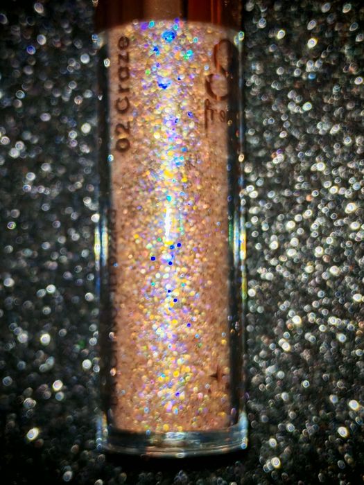 Nowe kosmetyki Stars from the Stars brokat liner pisak