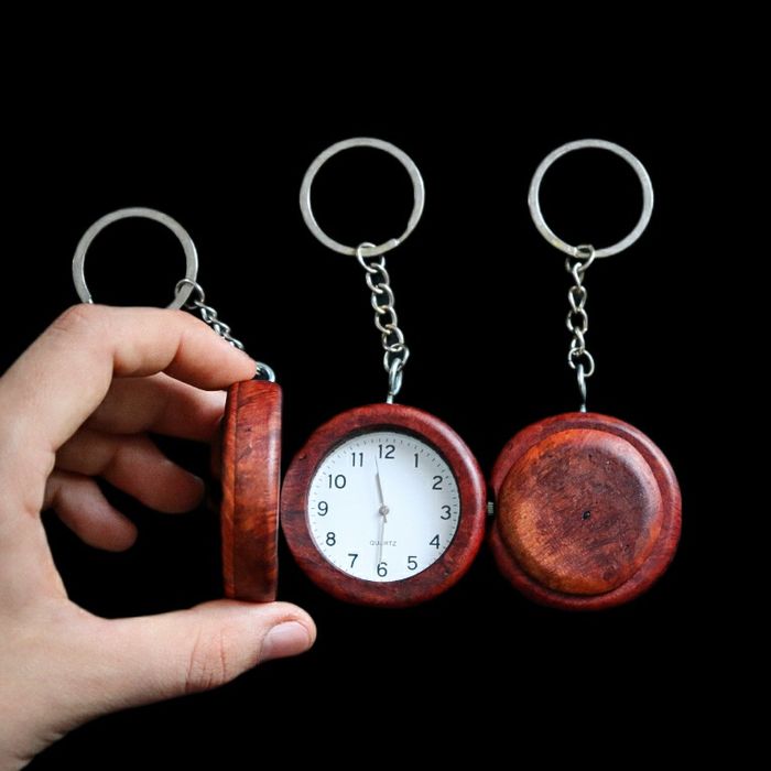 Lindos relógios feitos á mão
