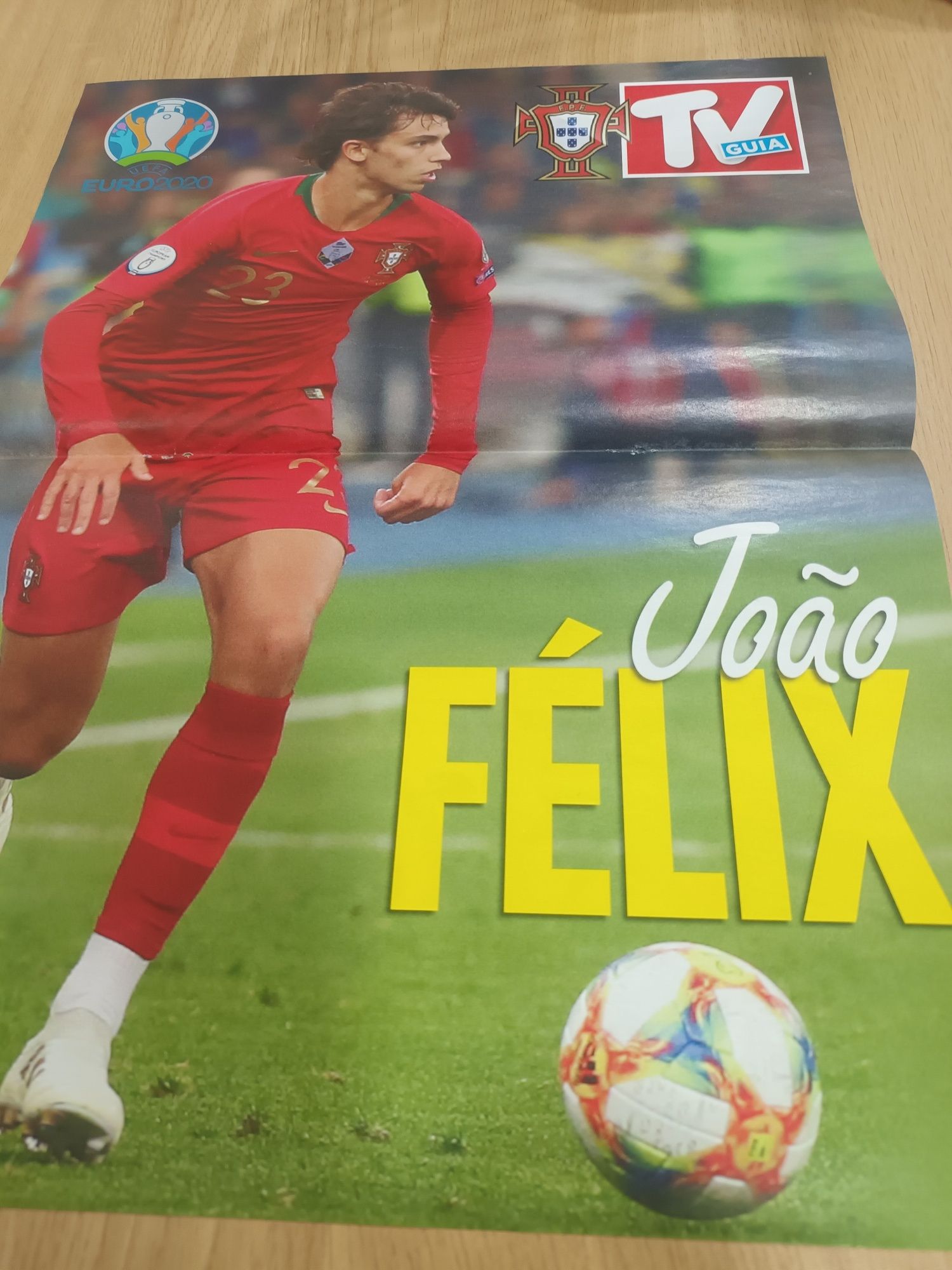 Posteres do João Félix e Rui Patrício com jogadores da Selecção