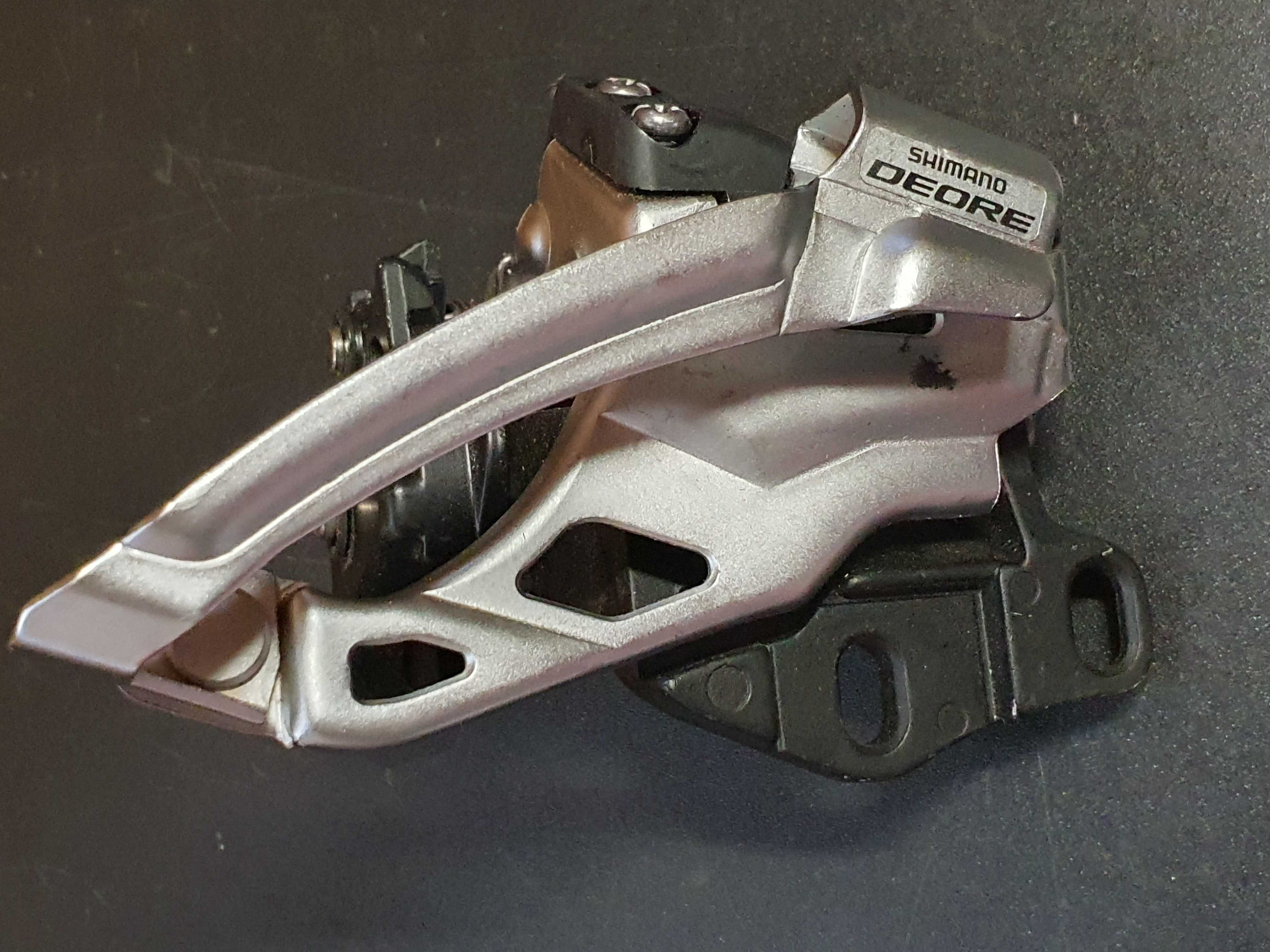 Używana przerzutka przednia Shimano Deore; 2x10; FD-M615.