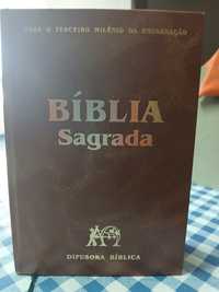 Biblia sagrada  editora  bíblica