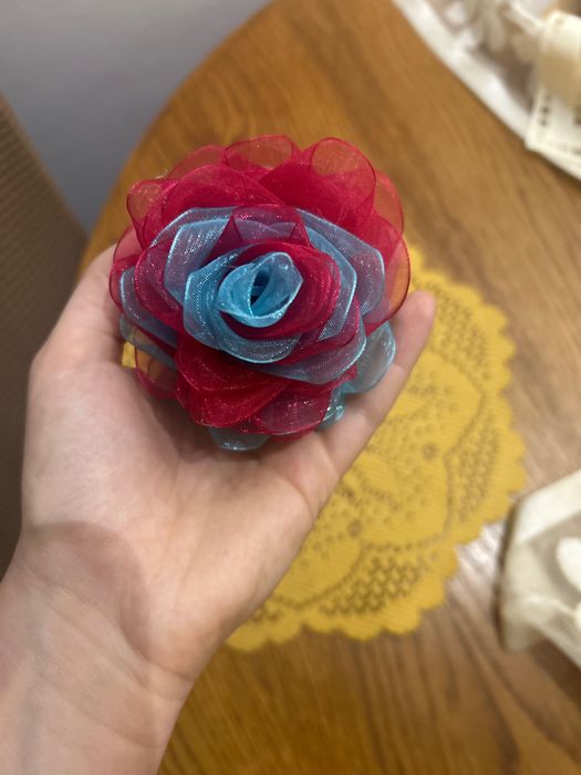 Ręcznie robiony kwiatek