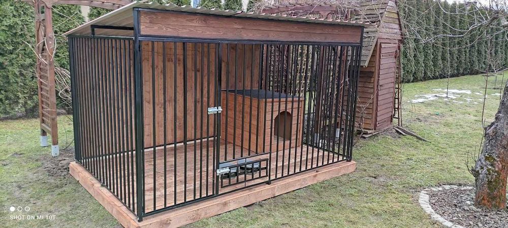 Kojce klatki schowki