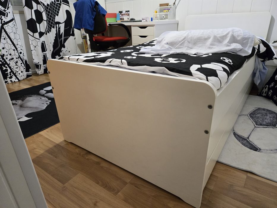 Cama de solteiro Branca