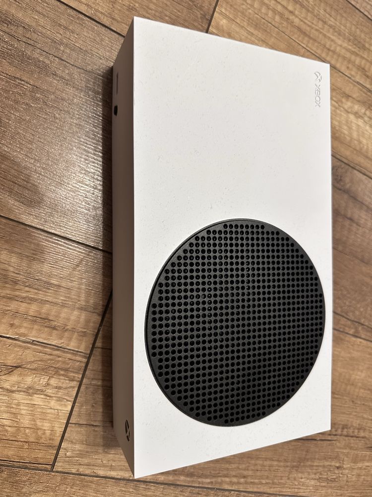 Xbox Series S 512 GB 2 pady Fc 25 gratis