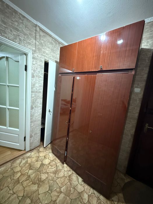 Віддам шафу безкоштовно