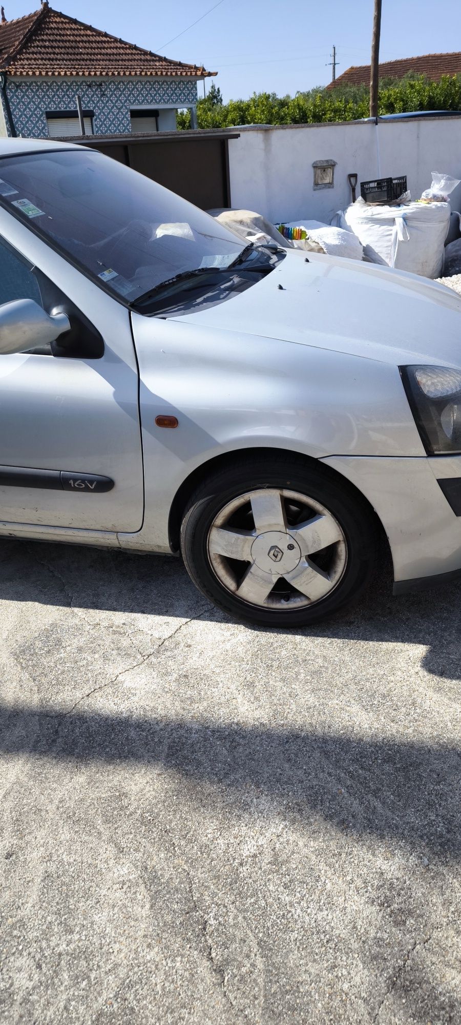 Clio 2002 gasolina