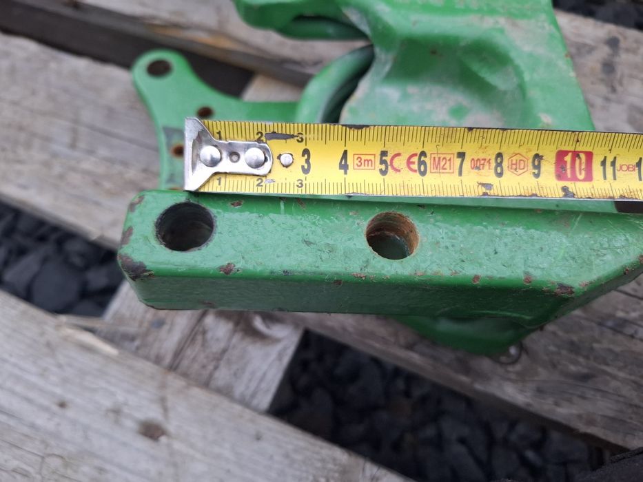 Mocowanie do błotnika skrętne John Deere