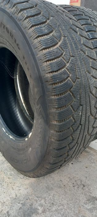 Pneus  usados com as medidas 255/70/16