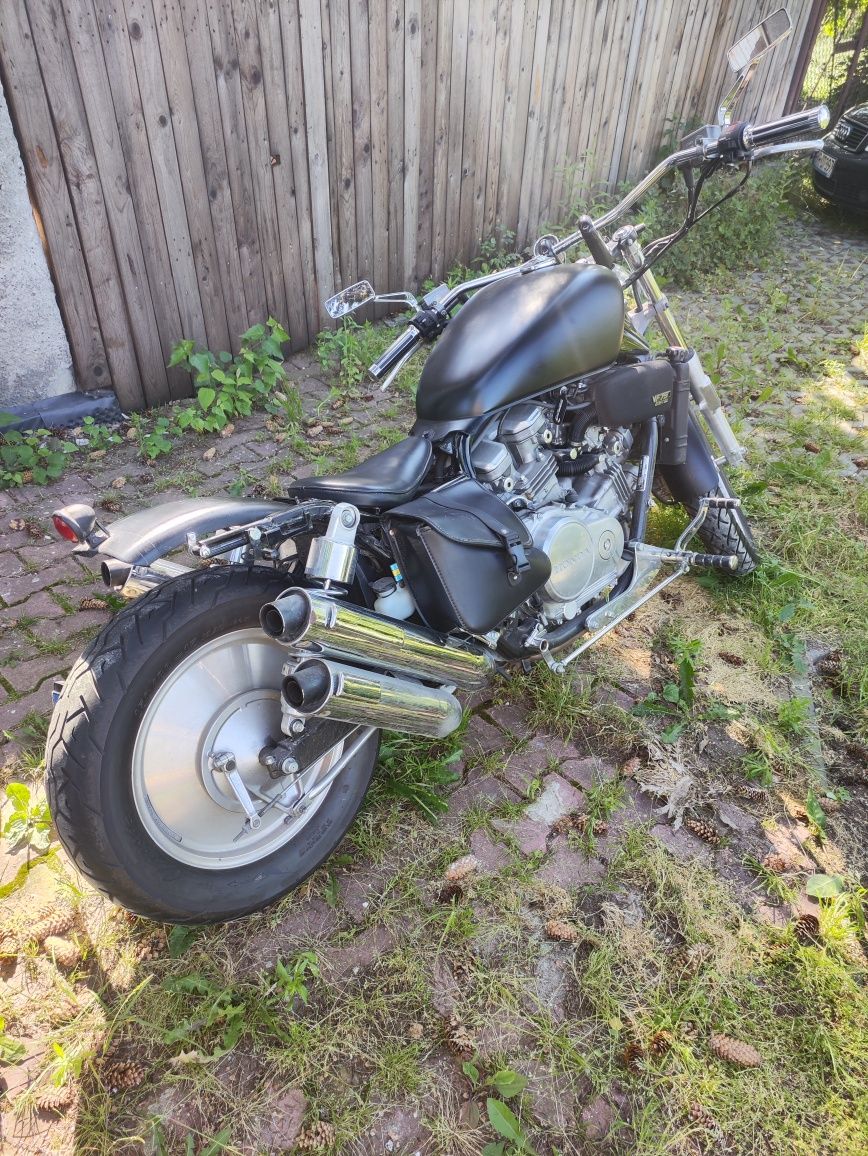 Honda VF750 Custom
