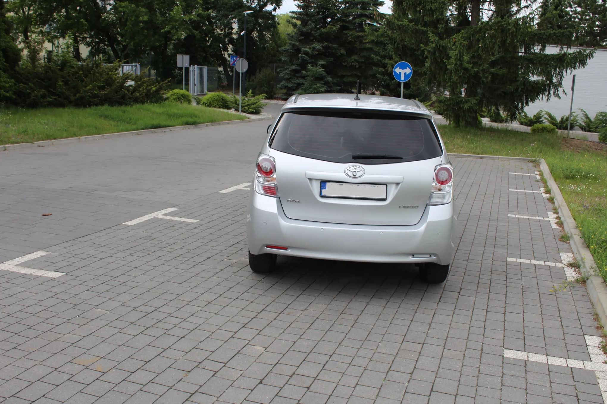 Toyota Verso 1.8-16v * Alu * Parktronik * 7-Miejsc * Zadbane