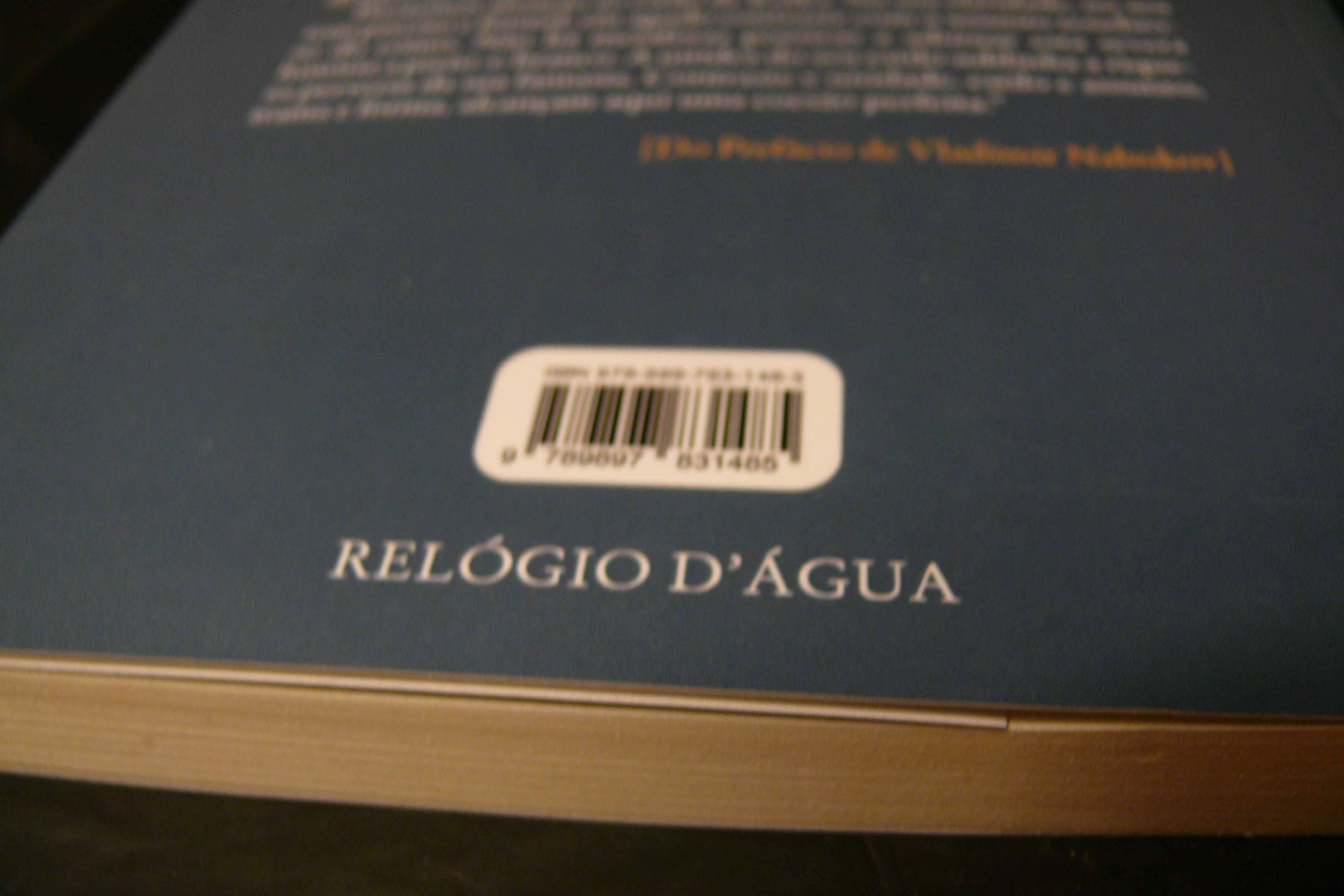 Livro A Metamorfose de Franz Kafka (Português)
