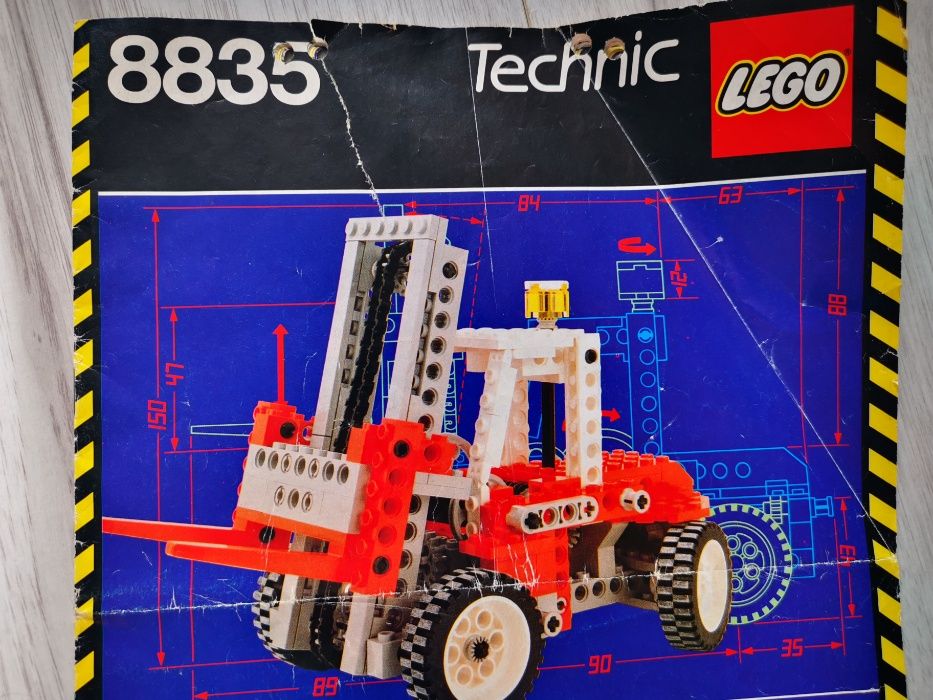 Lego 8835 "Forklift"; 1989; [A14]