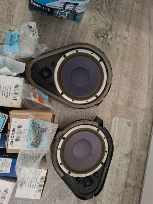 Glosniki tylne golf 3 cabrio i nne czesci w zestawie nowe