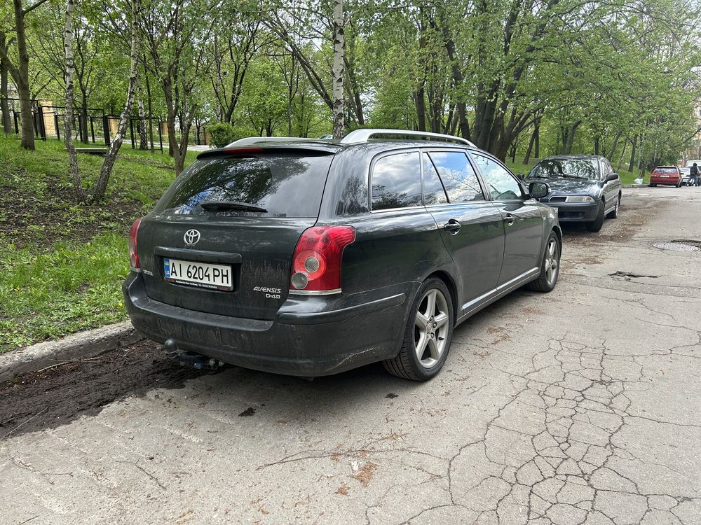 Toyota avensis 2.2d