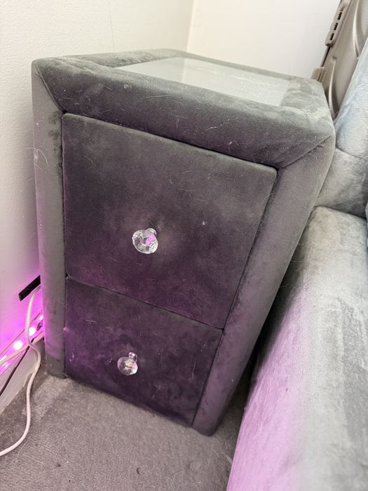 Komoda welurowa grafitowa