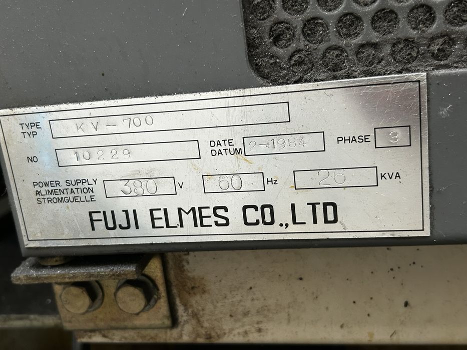CNC frezarka Kuraki KV 700