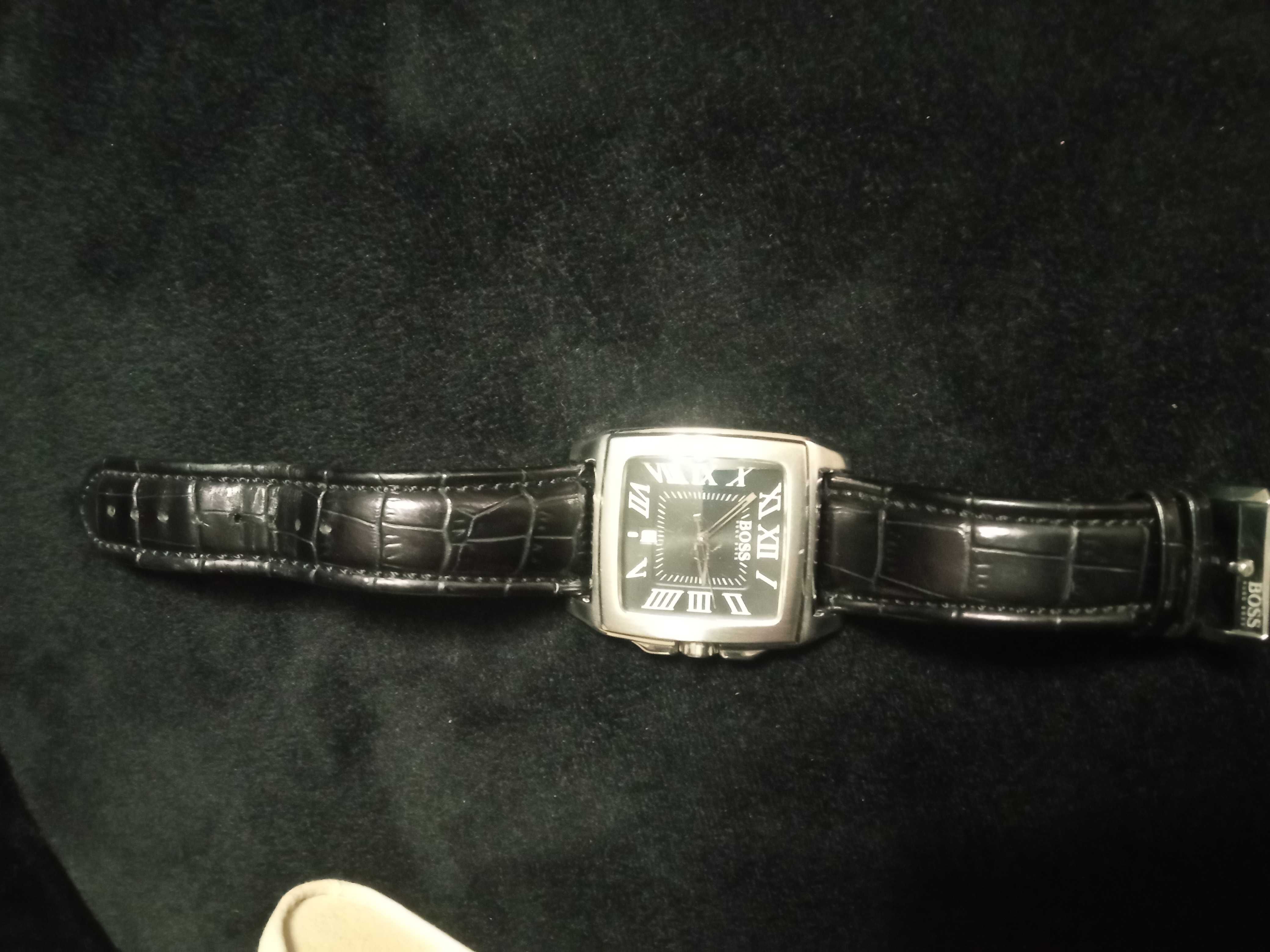 Klasyczny zegarek męski na pasku Hugo Boss. Oryginalny
