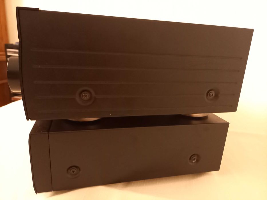 Zestaw stereo YAMAHA : Amplituner RX 385RDS i odtwarzacz CDX 530E