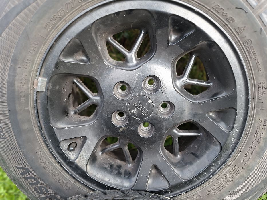 Felgi z oponami Jeep